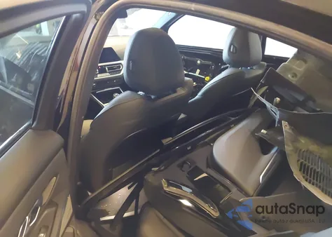 2021 BMW 3 Series M340I z USA, uszkodzony, nr VIN 3MW5U7J0XM8B55701